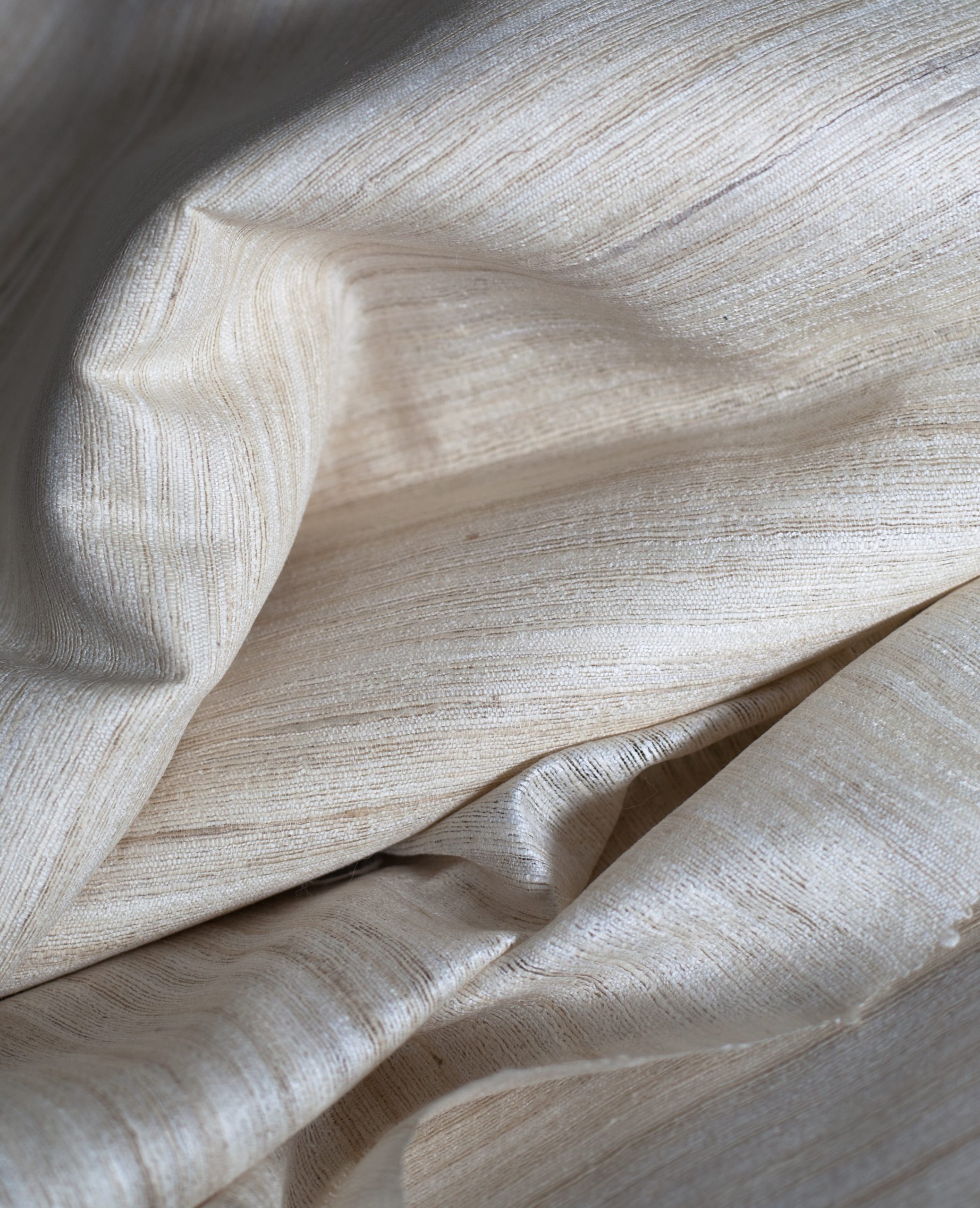 Handwoven Ahimsa Peace Silk Fabric - PEACE SILKS ( Ahimsa 40g, Unbleac –  AnneGeorges